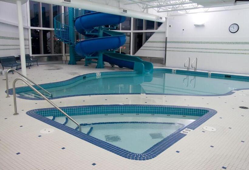 酒店 St. Albert Inn & Suites