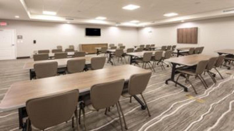 בית מלון כפרי Staybridge Suites Dearborn, An Ihg