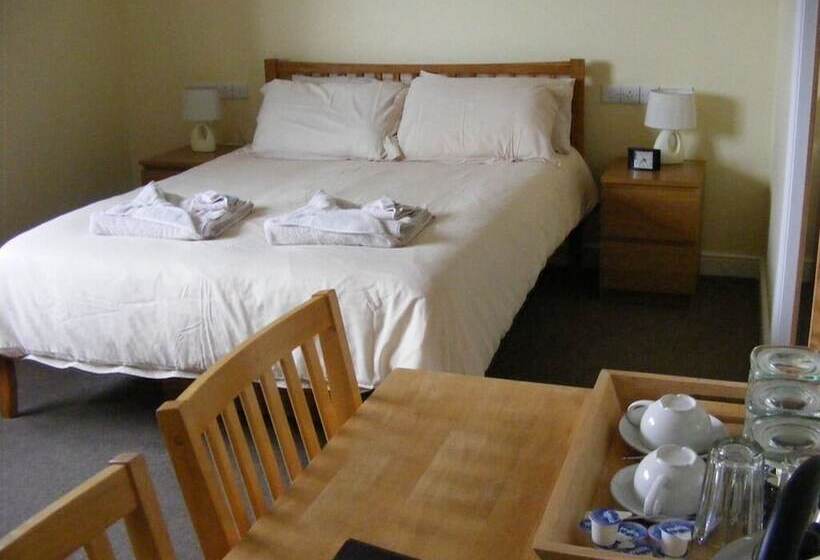 هتل The Lowfield Inn