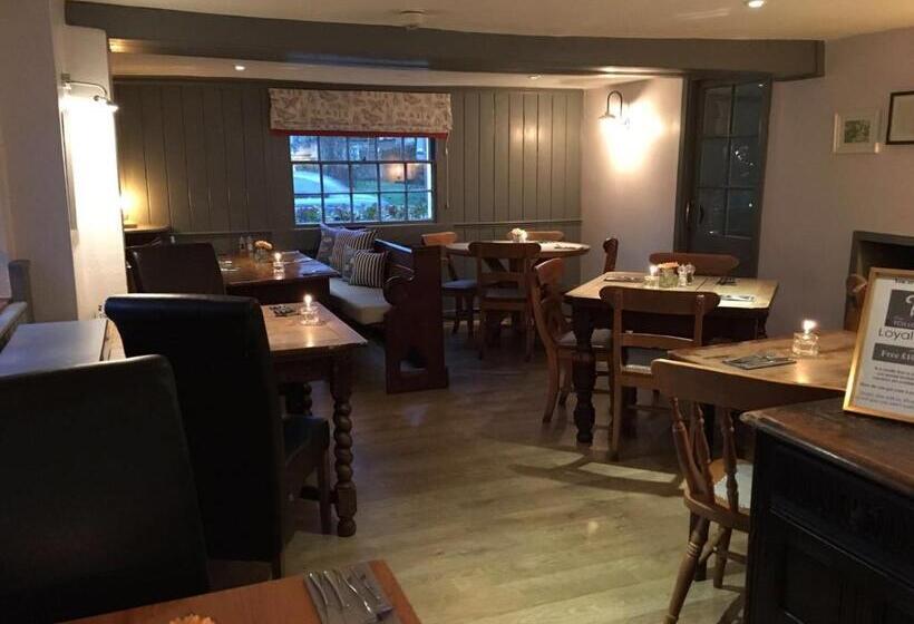 هتل The Tollgate Inn