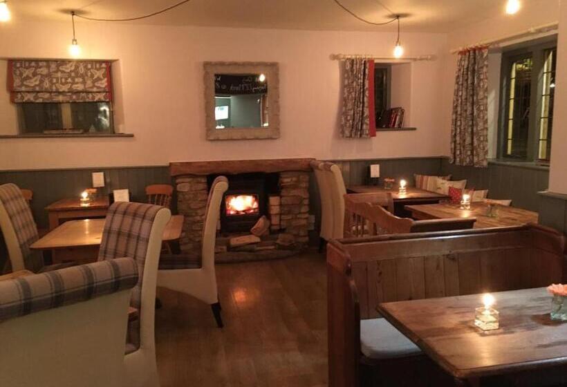 هتل The Tollgate Inn