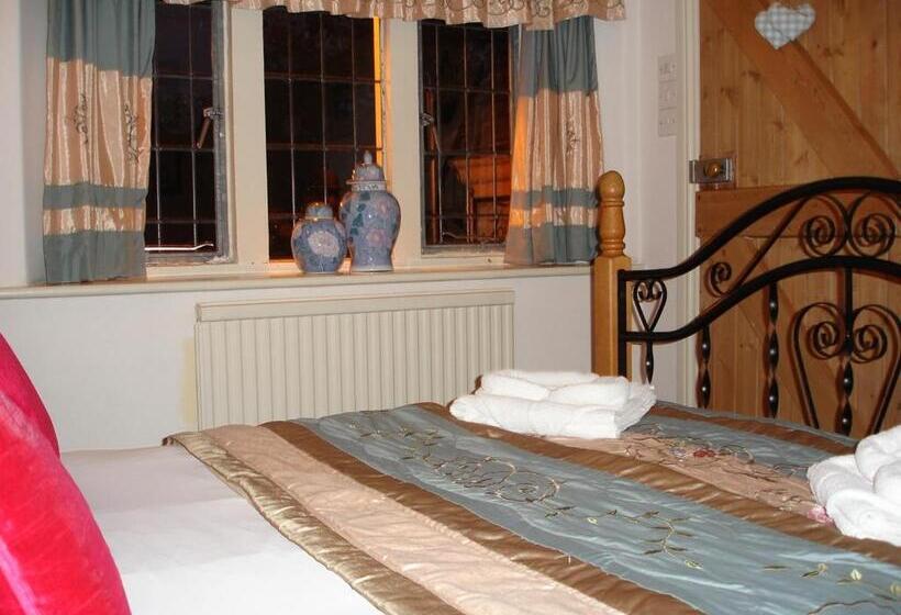 هتل The Tollgate Inn