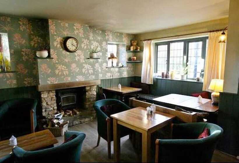 هتل The Tollgate Inn