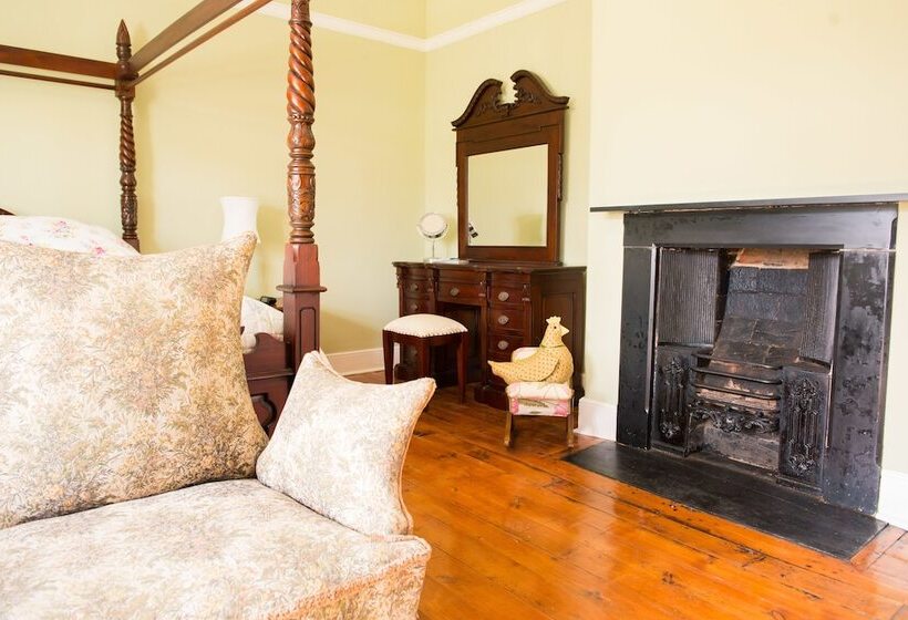 Huntlands Farm Bed & Breakfast