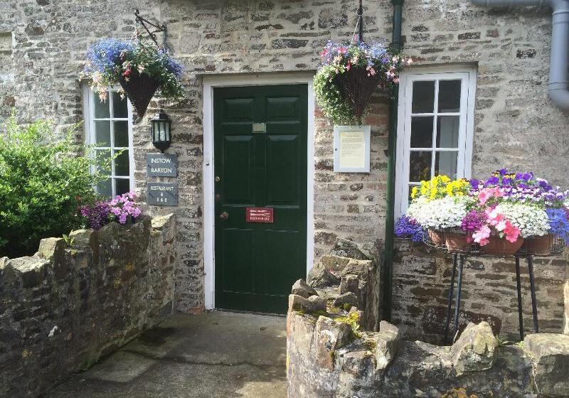 بنسيون Instow Barton