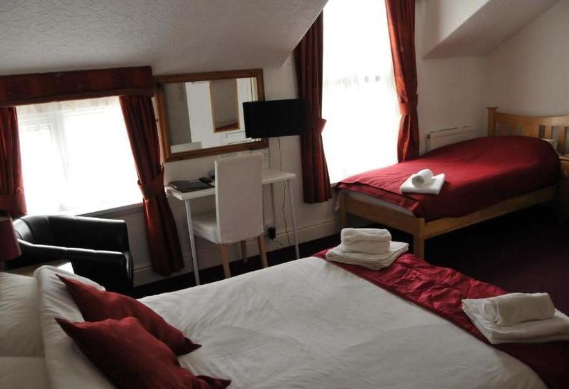 پانسیون Robyn's Guest House