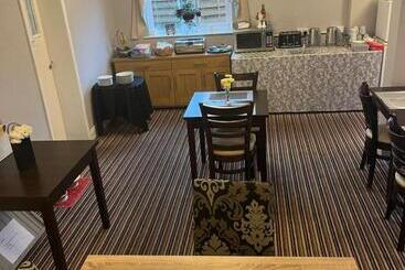 پانسیون The Harp Freehouse And Guesthouse