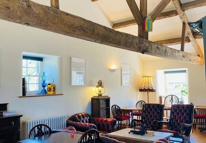 Riverside Bed & Breakfast