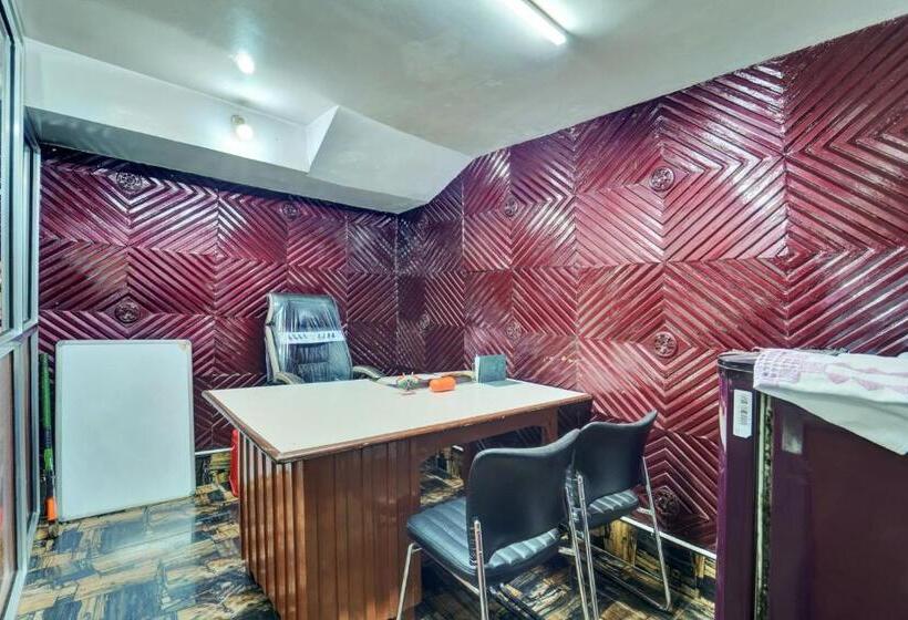 Hotel O Guru Nanak Residency