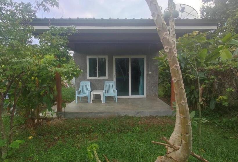 هتل Our Village Farmstay Kohmook