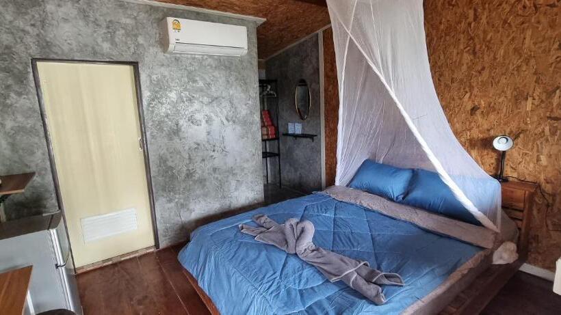 هتل Our Village Farmstay Kohmook