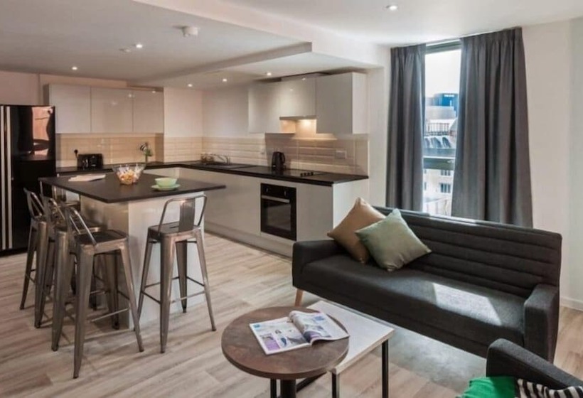 بنسيون Modern Rooms In Coventry