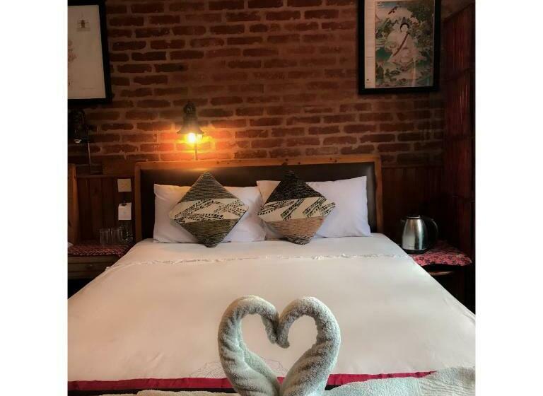 تختخواب و صبحانه New Shiva Guest House