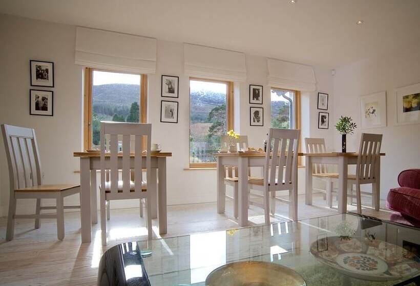 مبيت وإفطار Cherryhill Lodge