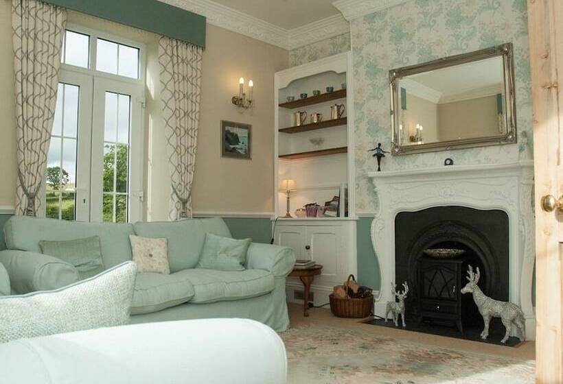 Bed and Breakfast Poole Farm