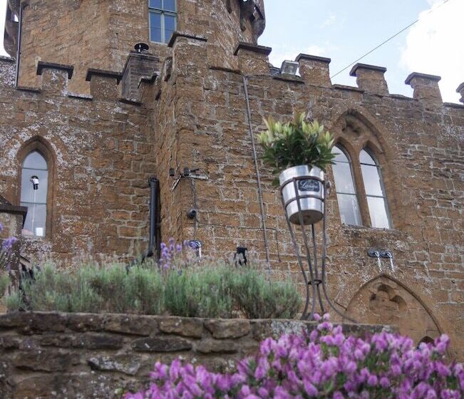 ホテル Castle At Edgehill