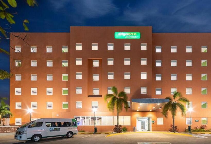 Hotel City Express Junior Villahermosa