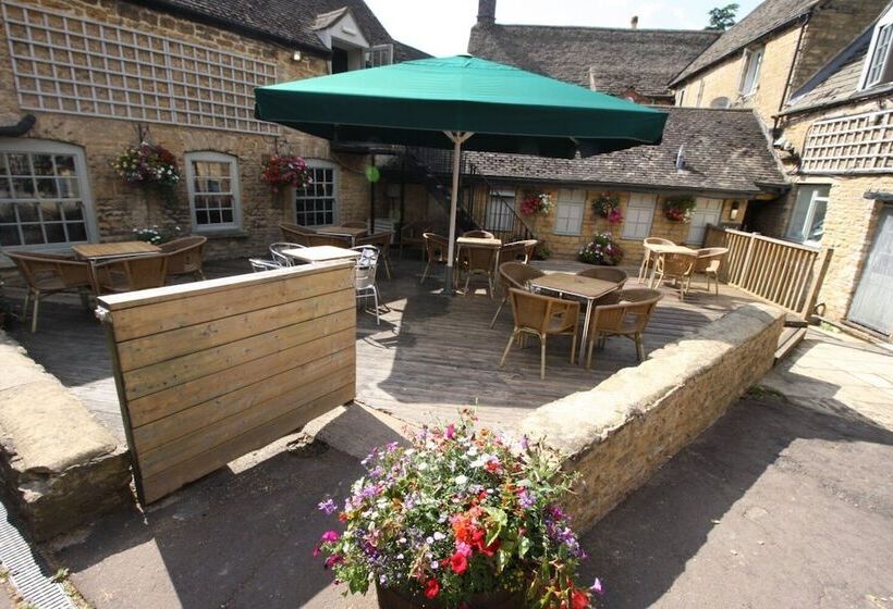 호텔 The Kings Arms Chipping Norton