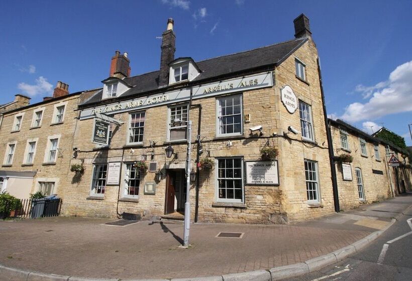 هتل The Kings Arms Chipping Norton