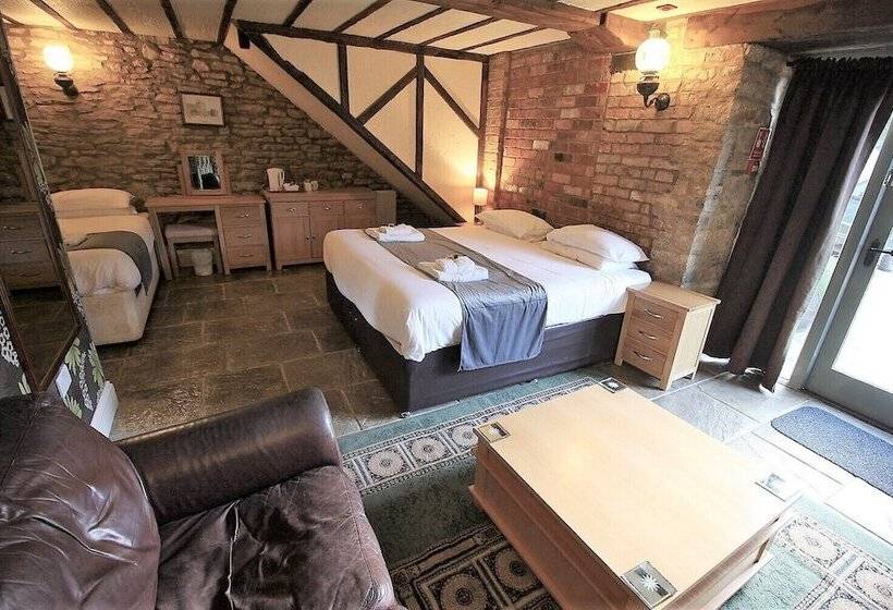 هتل The Kings Arms