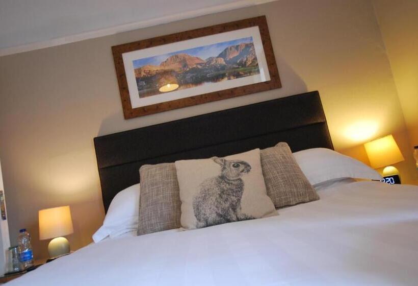 ホテル The Punchbowl