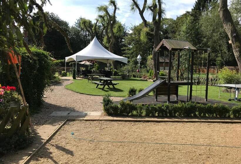 فندق The White Lion Inn