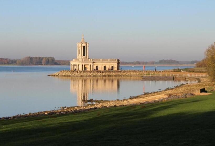 فندق The White Lion Inn