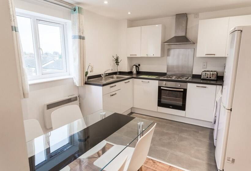 Meridian Apartment Suites