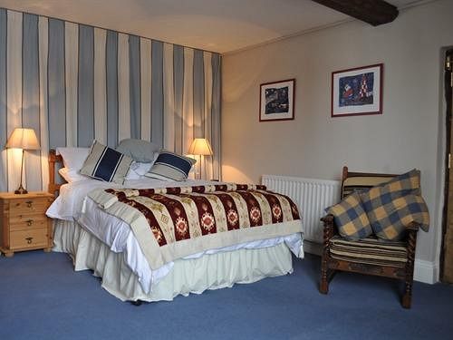 تختخواب و صبحانه Old Ivy House