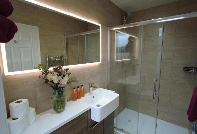 ペンション Inverardran House Bed And Breakfast