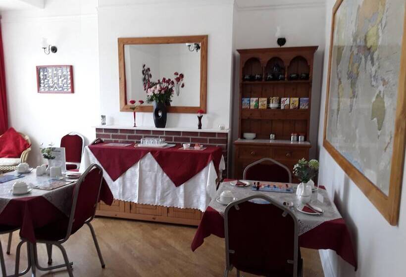 بنسيون Merriedale Guest House