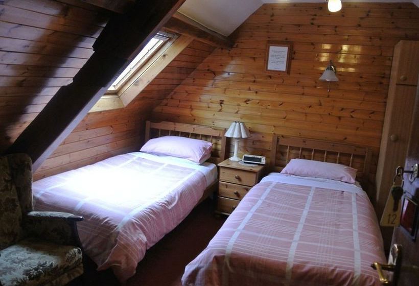 بنسيون Old Castle Farm Guest House