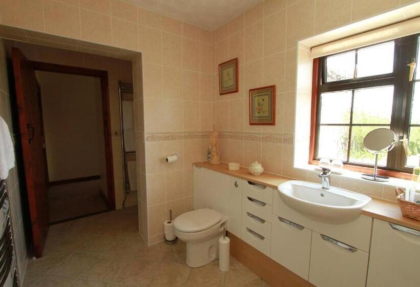 پانسیون Pointers Guest House