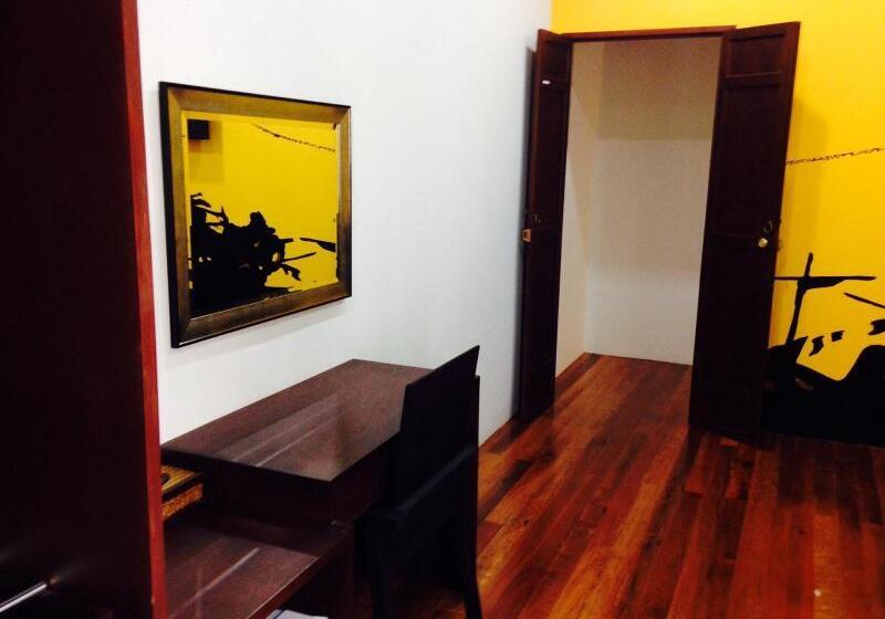 Phuket Sunny Hostel