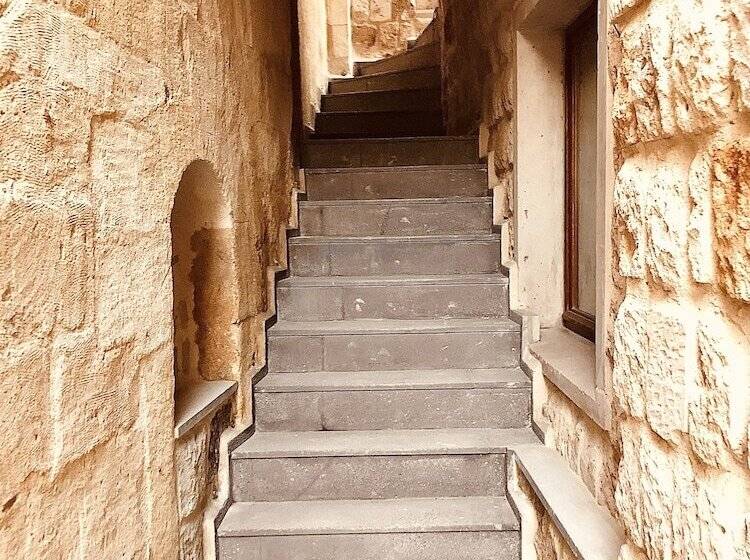 هتل House 1938 Special Cave