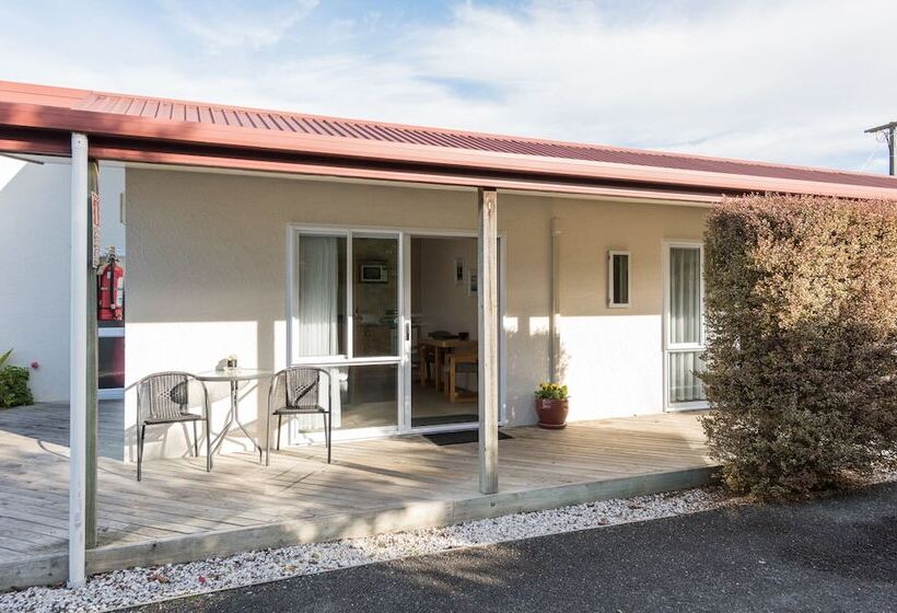 Abbey Court Motel