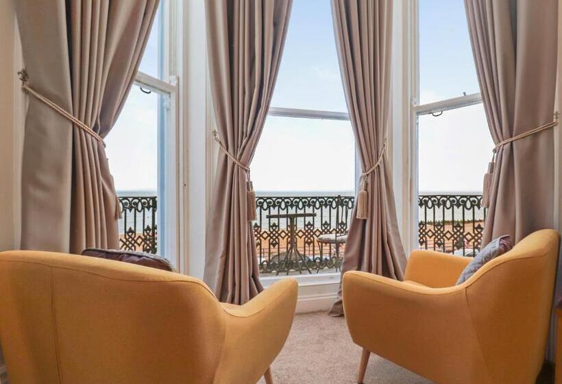 ベッドアンドブレックファースト Beach Front Guest House