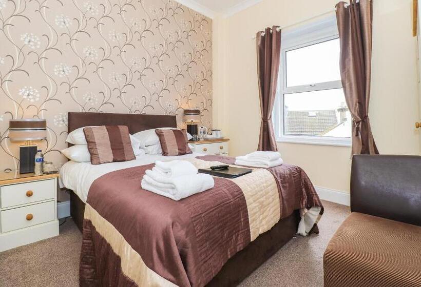 ベッドアンドブレックファースト Beach Front Guest House