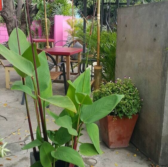 酒店 999 Triple Nine Guesthouse & Hostel Chiangmai
