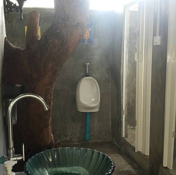 Отель 999 Triple Nine Guesthouse & Hostel Chiangmai