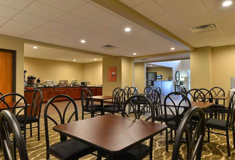 هتل Comfort Inn & Suites Manheim   Lebanon