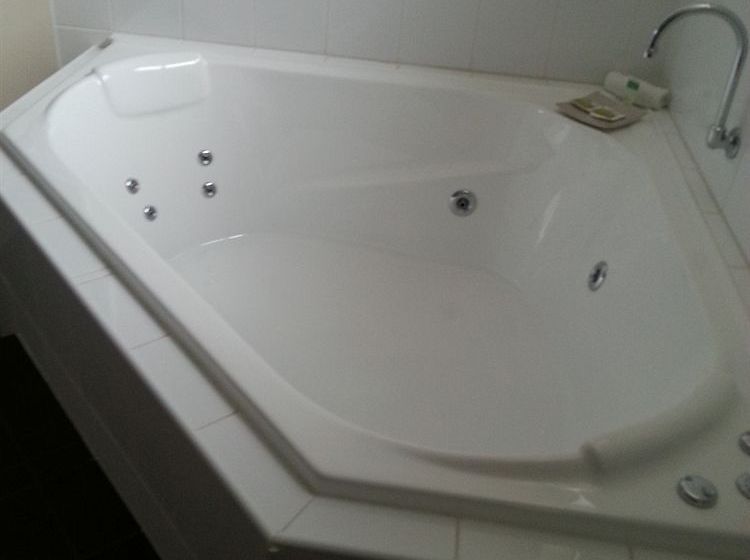 فندق Comfort Inn & Suites Collie