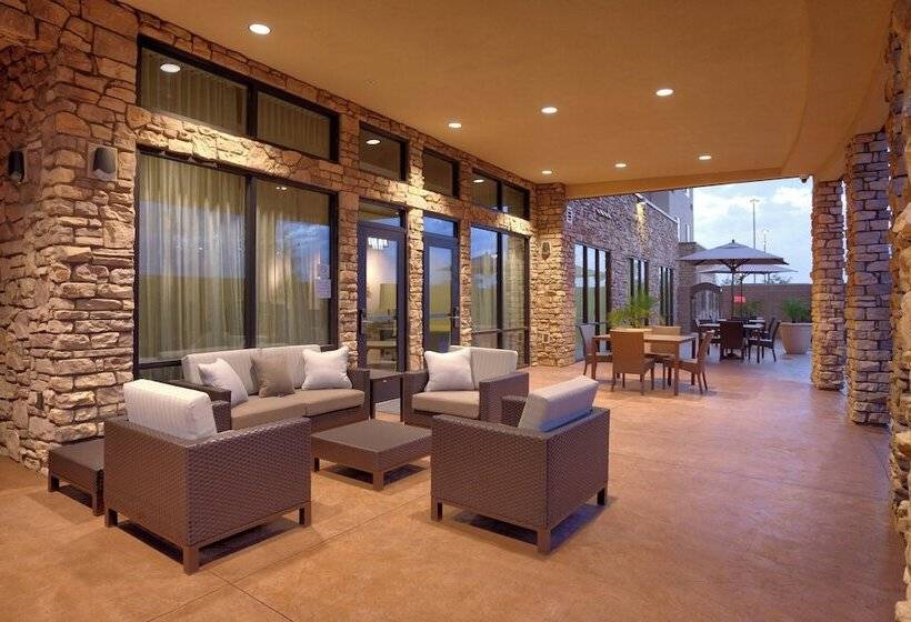 هتل Courtyard By Marriott Phoenix Mesa Gateway Airport