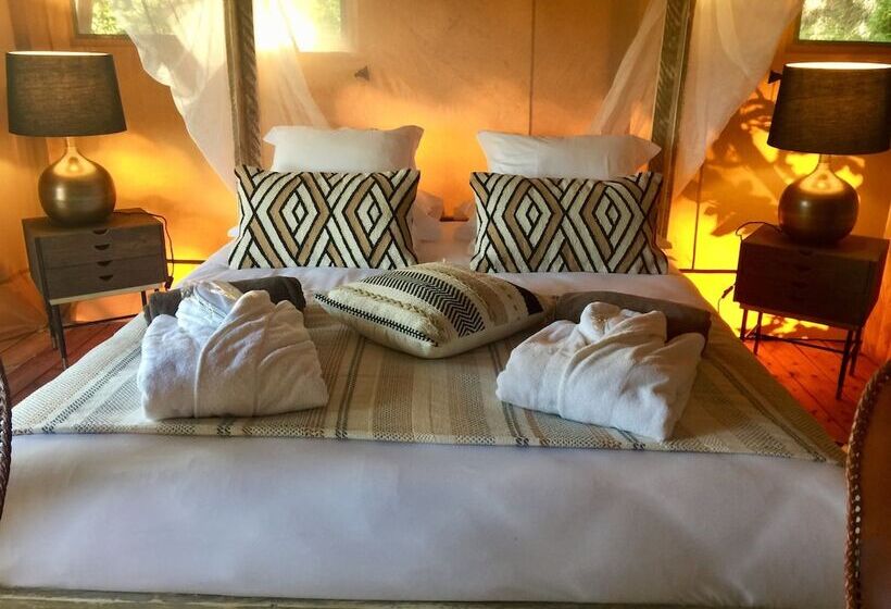 هتل Domaine De Chalvêches Hôtel Spa 4
