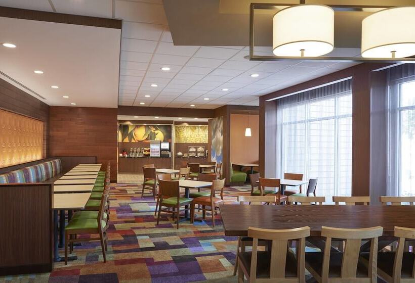 هتل Fairfield Inn & Suites Niagara Falls