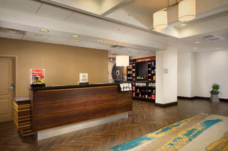 هتل Hampton Inn & Suites Syracuse/carrier Circle