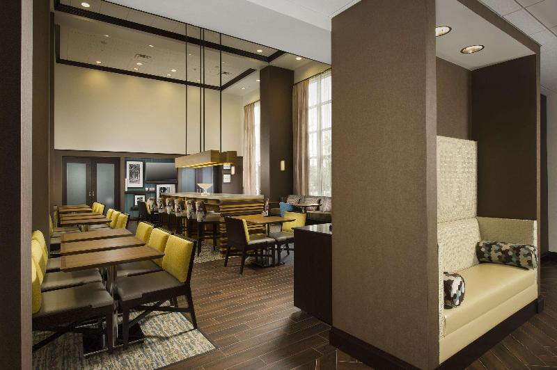 هتل Hampton Inn & Suites Syracuse/carrier Circle