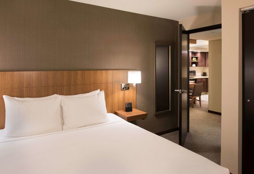 هتل Hyatt Place Cleveland/westlake/crocker Park