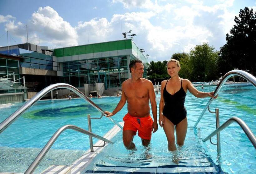 هتل Ilmenautal Inklusive Thermeplus