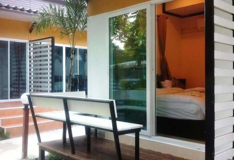 هتل Nt House Koh Lipe Resort